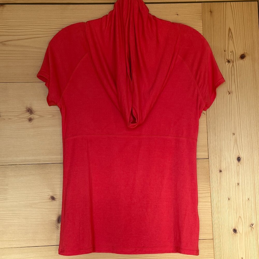Coral top with a gorgeous neckline drape, XS